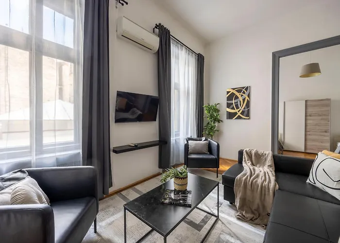 Charming & Cozy Stylish In The Heart Of *