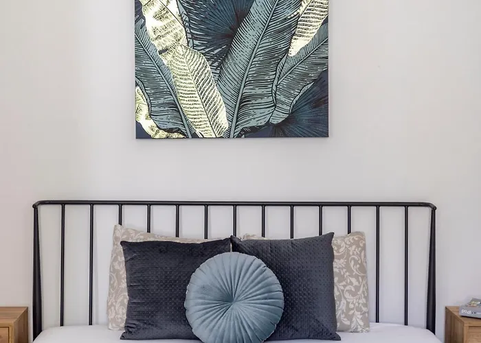 Charming & Cozy Stylish In The Heart Of
