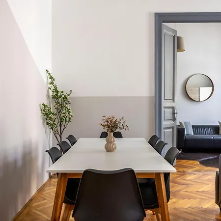 Charming & Cozy Stylish In The Heart Of Apartament Budapesta